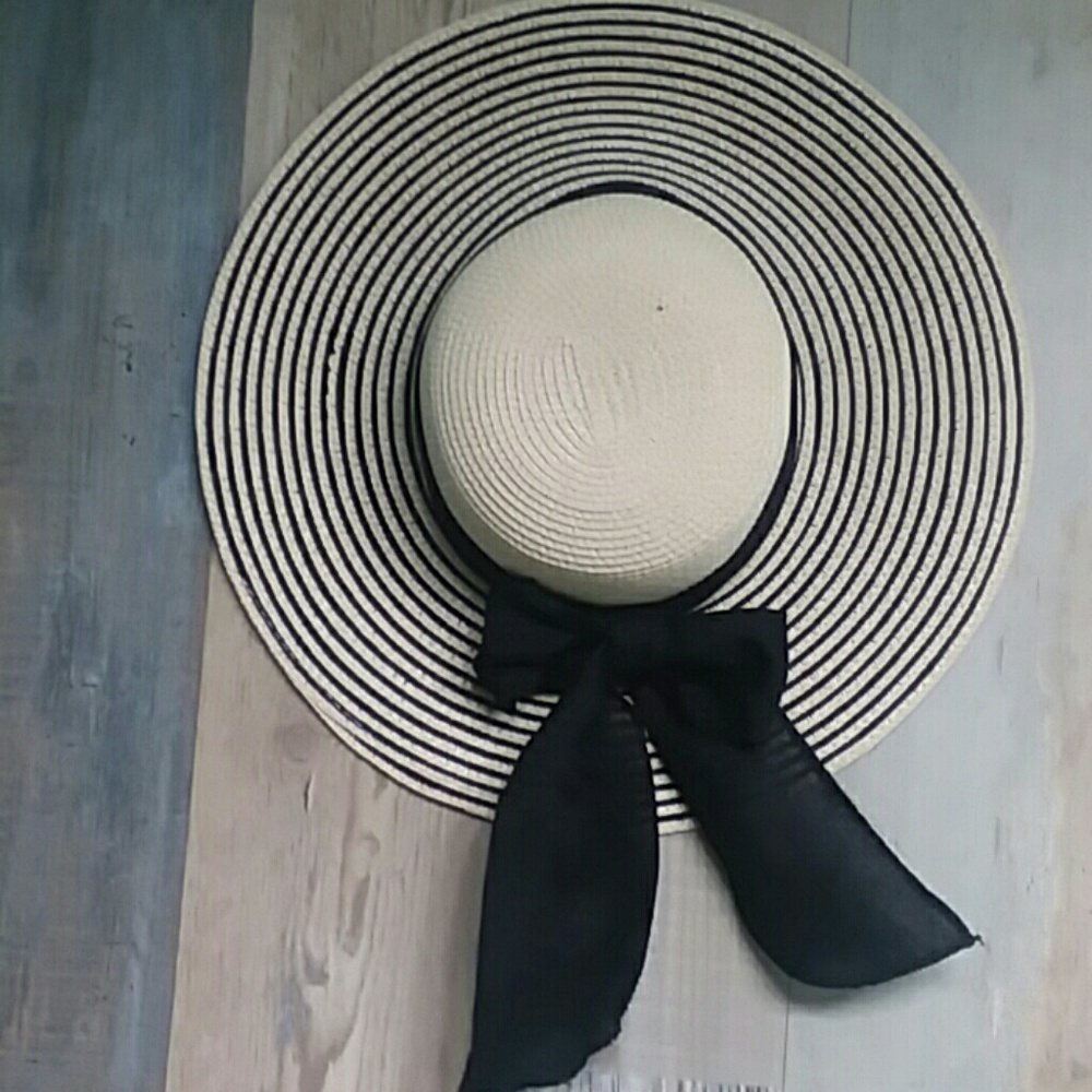 Beach hat